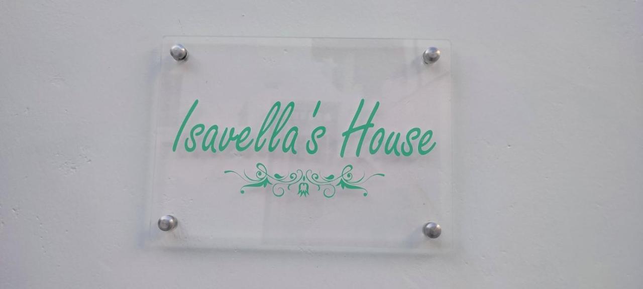 Holiday home Isavella's House *